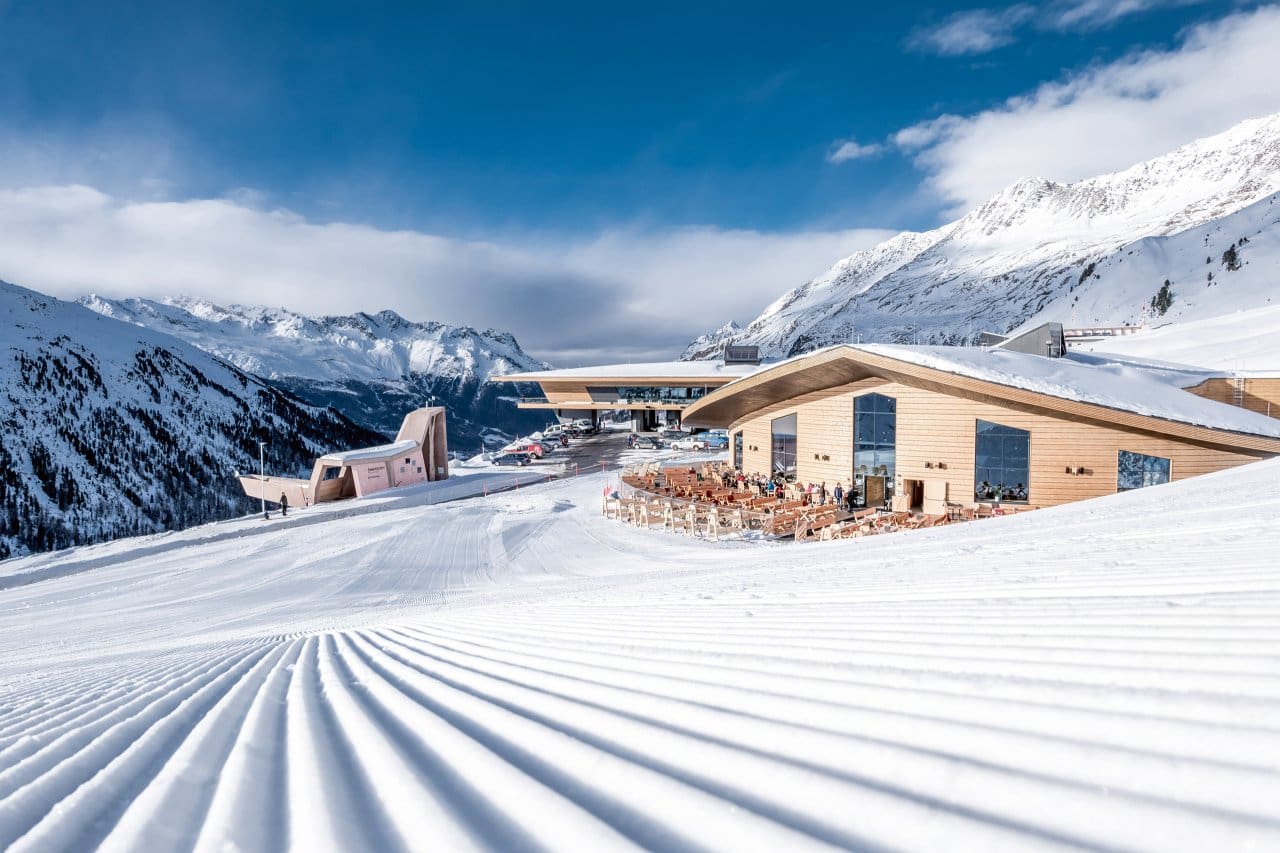 Skiing in Tirol, Austria - Top Mountain-Crosspoint in Obergurgl-Hochgurgl. Credit Oetztal-Tourismus and Alexander Lohmann